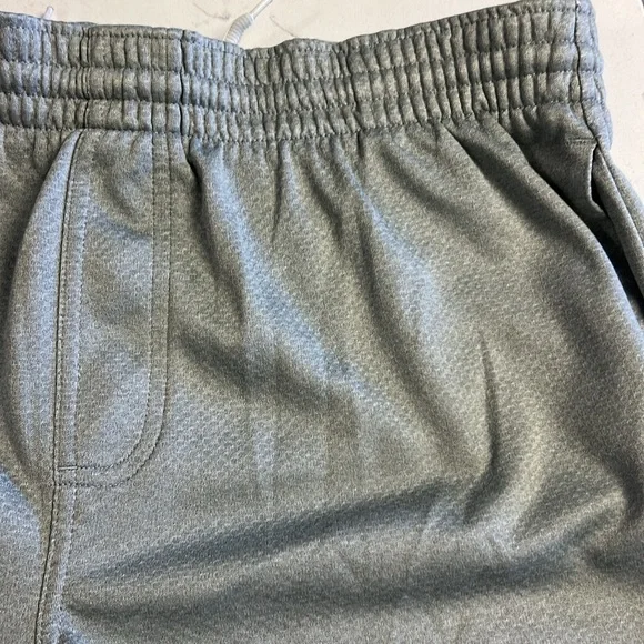 🌺3/$15 Nike grey comfy shorts - Picture 3 of 10